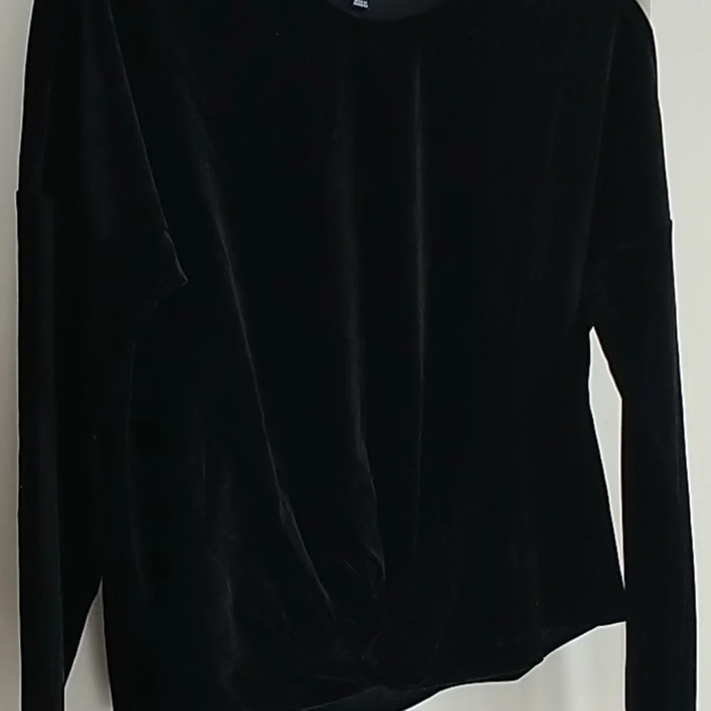 Ellen Tracy black velvet Pullover, Sz M. - Picture 4 of 10